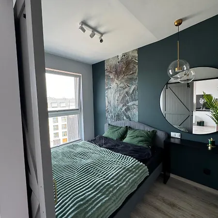 Smolna Sun Parking Free