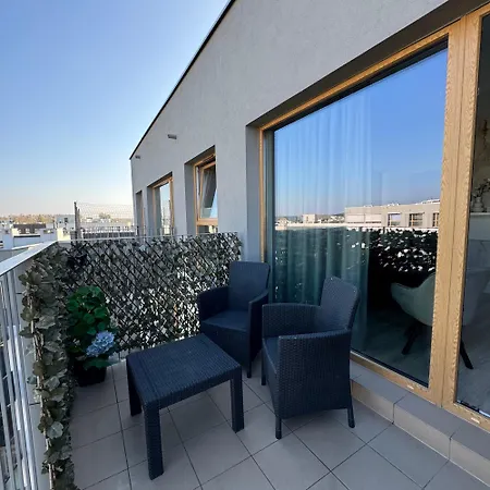 Smolna Sun Parking Free Szelag